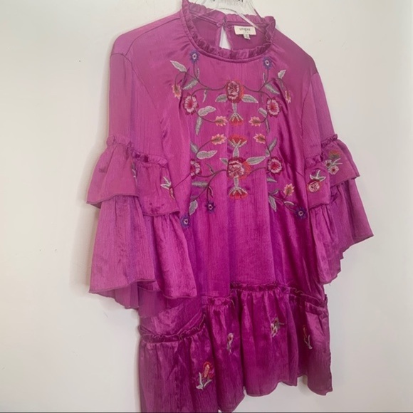 Umgee Usa Boho Gypsy Floral Embroidered Magenta Bell Sleeve Satin Top - Picture 3 of 13